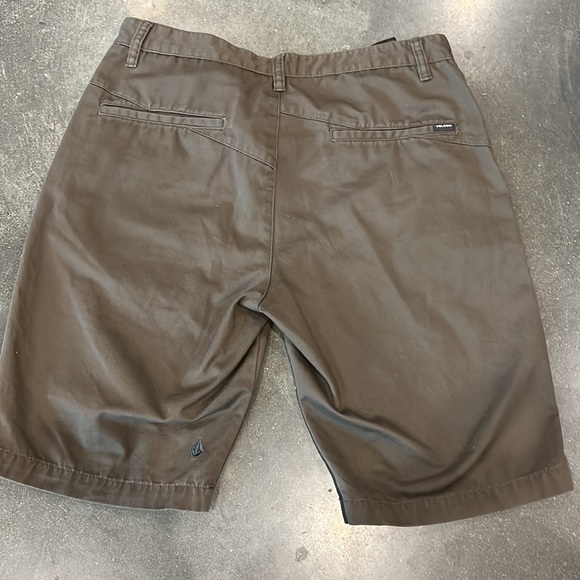 Volcom Men’s Shorts - Picture 4 of 7